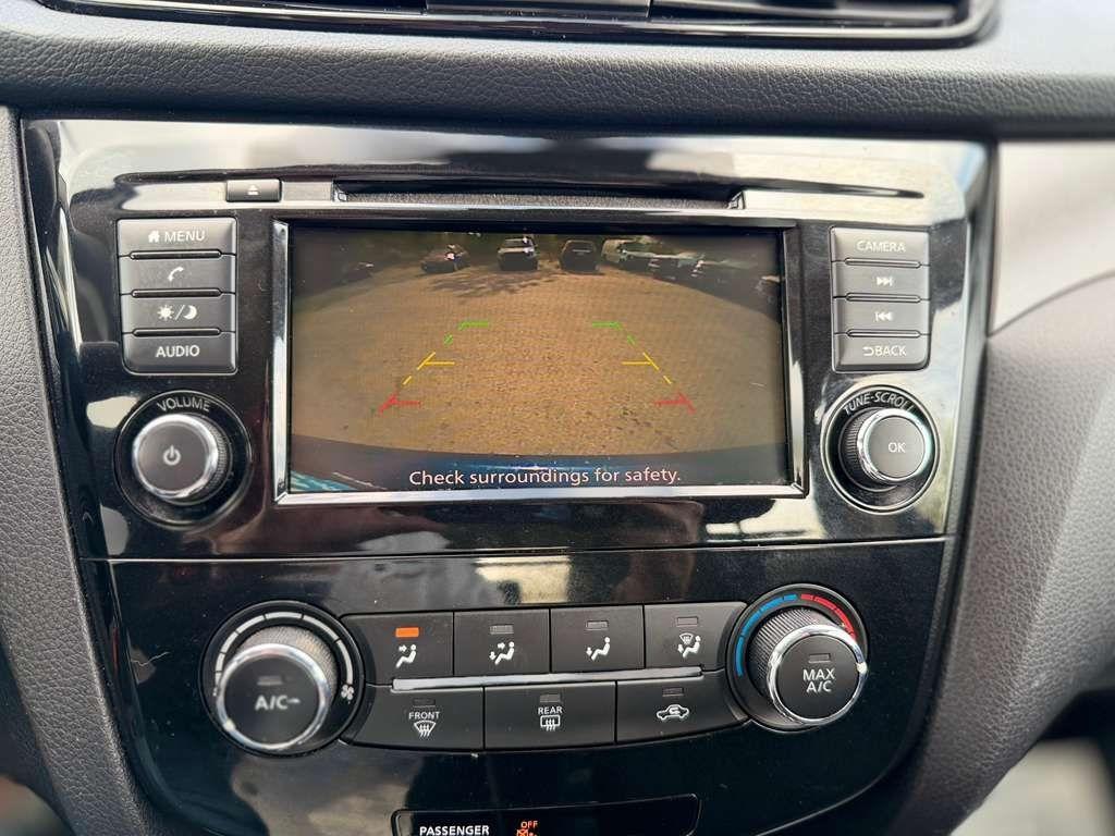 Nissan Rogue Sport  2020