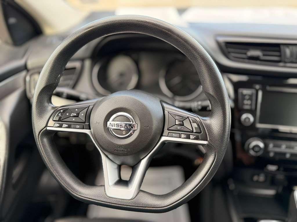 Nissan Rogue Sport  2020