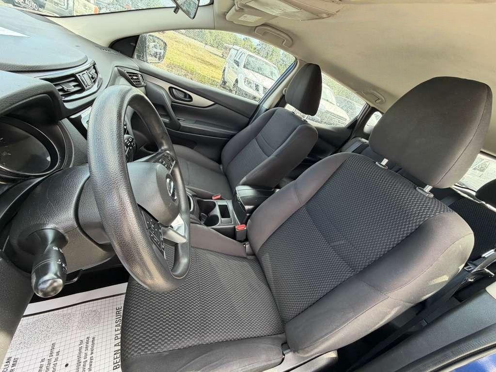 Nissan Rogue Sport  2020