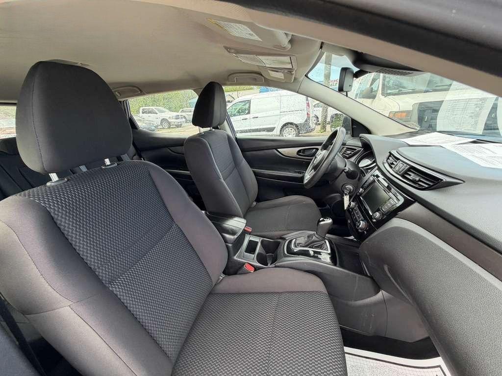 Nissan Rogue Sport  2020