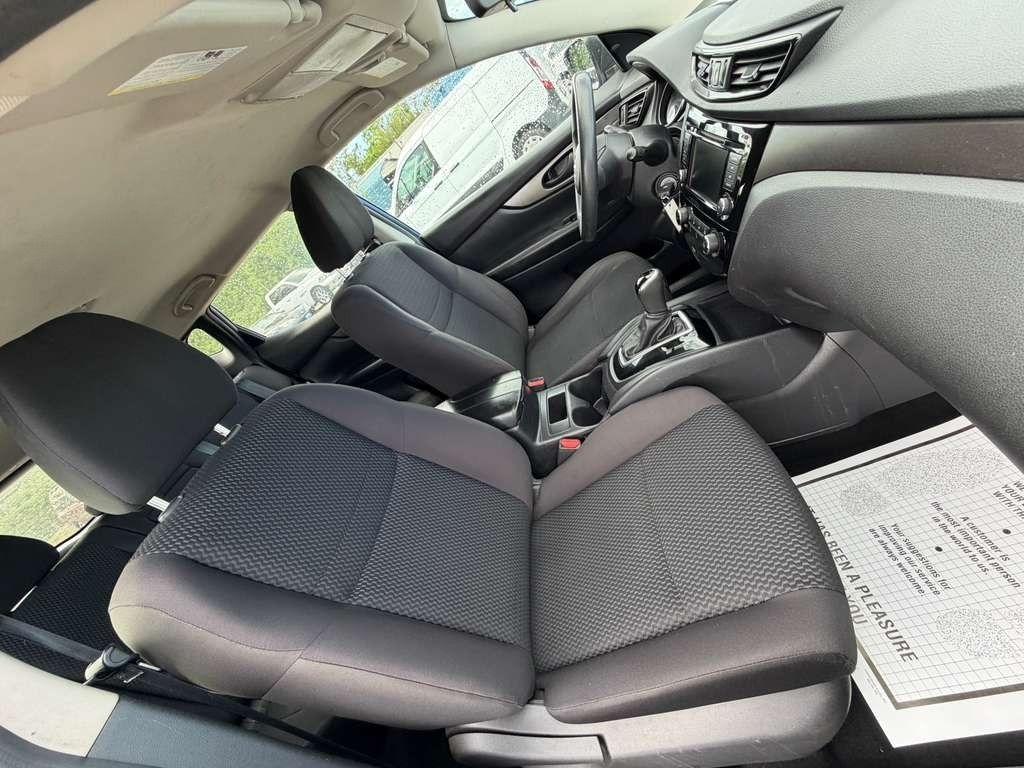 Nissan Rogue Sport  2020