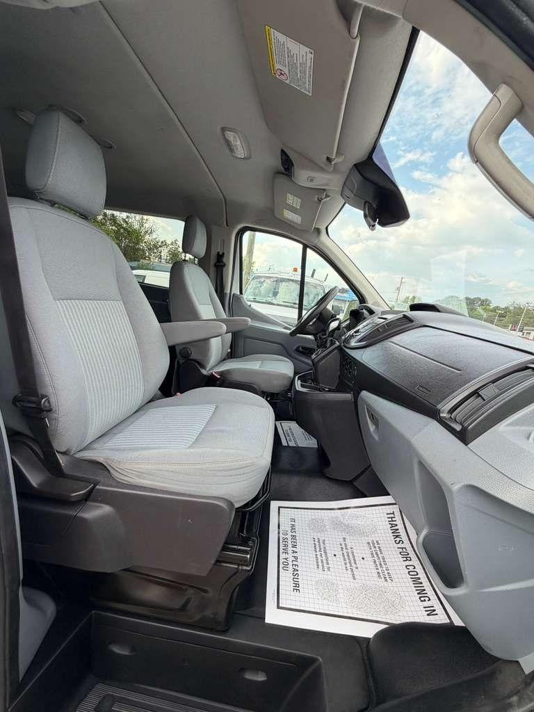 Ford Transit Passenger Wagon  2019
