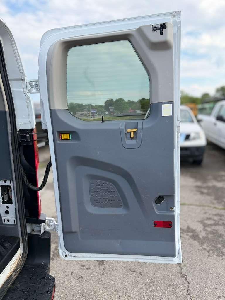 Ford Transit Passenger Wagon  2019