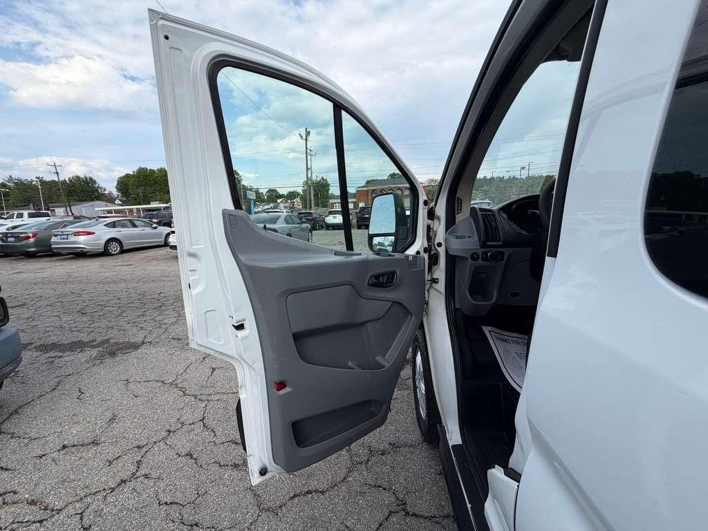 Ford Transit Passenger Wagon  2019