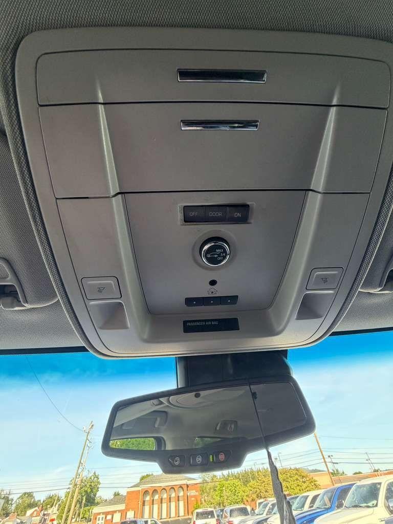 Chevrolet Suburban  2019