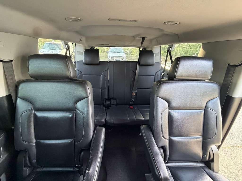 Chevrolet Suburban  2019