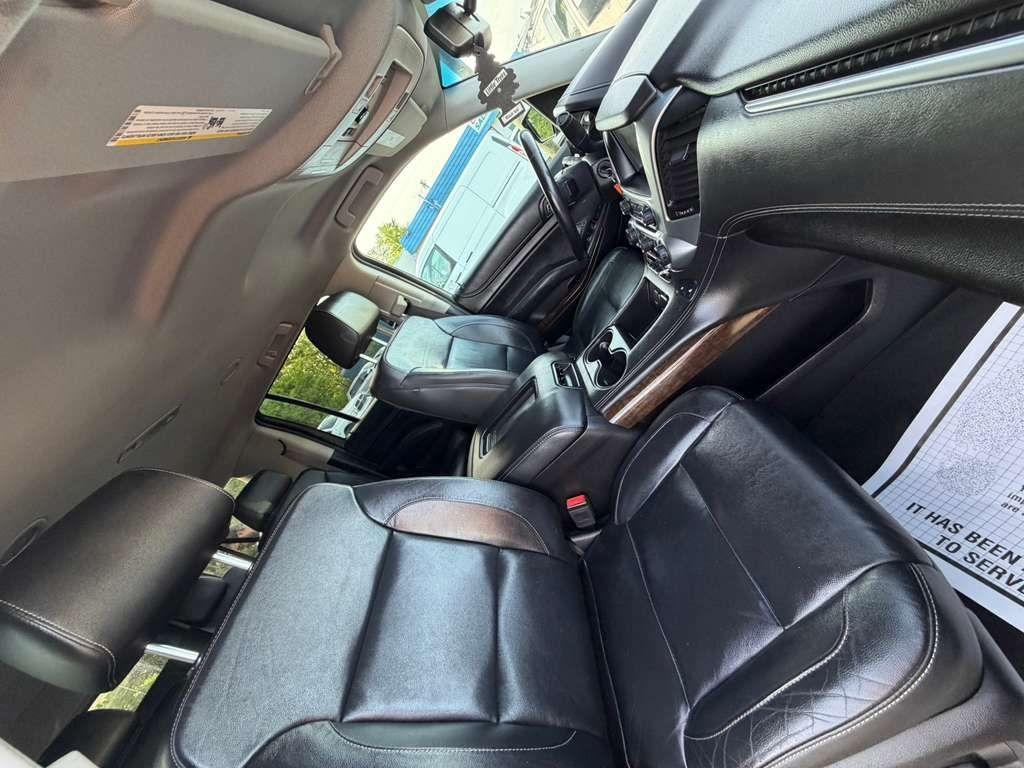 Chevrolet Suburban  2019