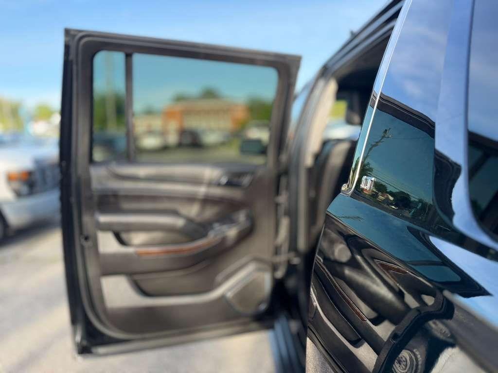 Chevrolet Suburban  2019