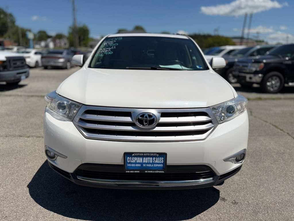Toyota Highlander  2013