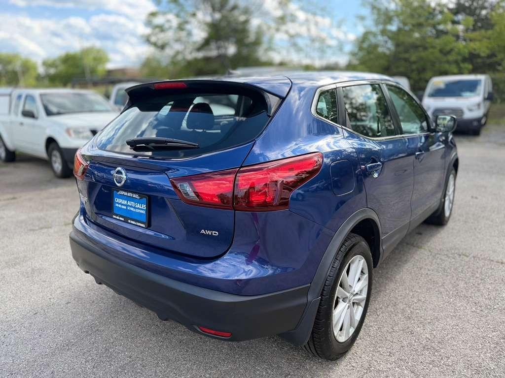 Nissan Rogue Sport  2017