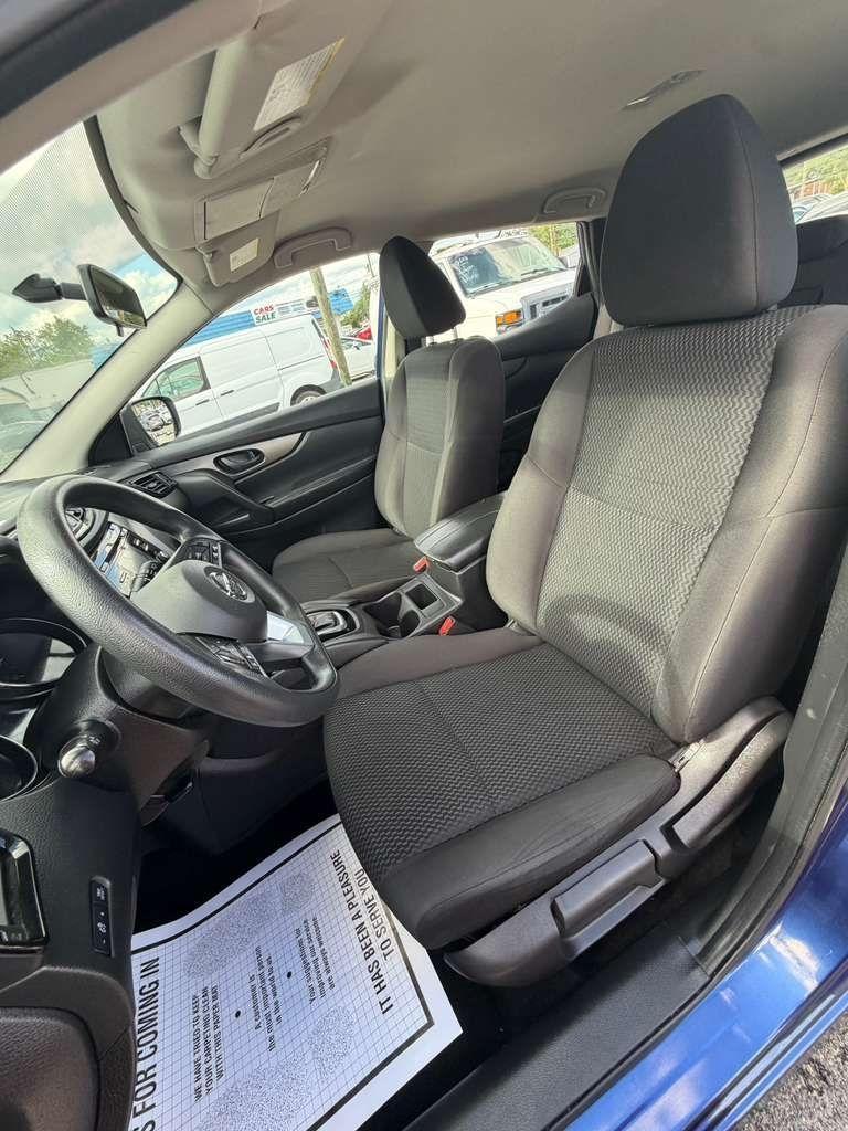 Nissan Rogue Sport  2017