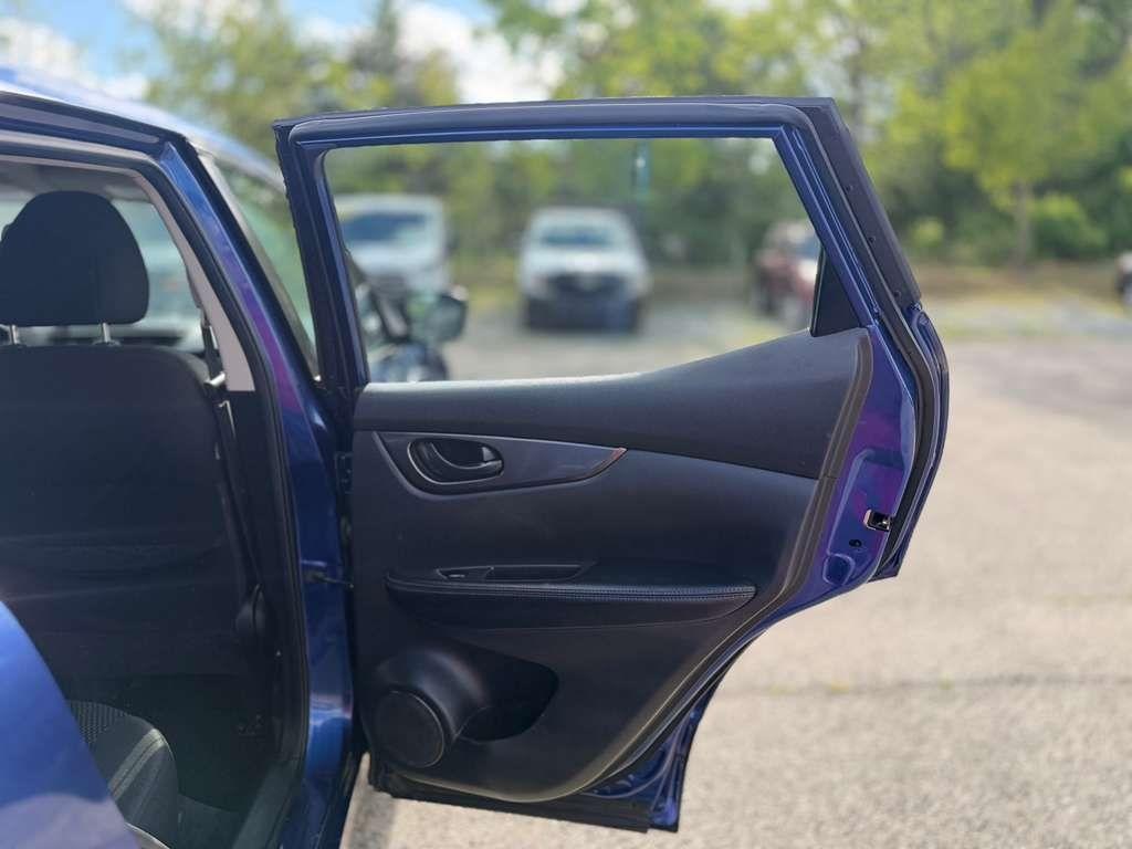 Nissan Rogue Sport  2017