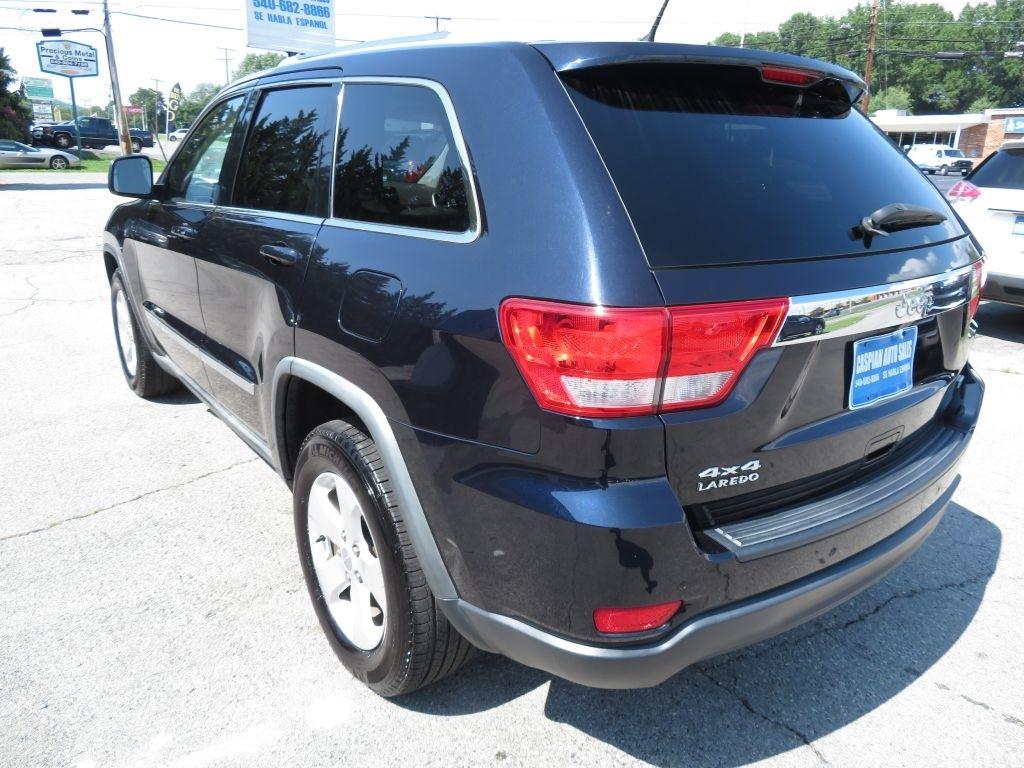 Jeep Grand Cherokee  2011