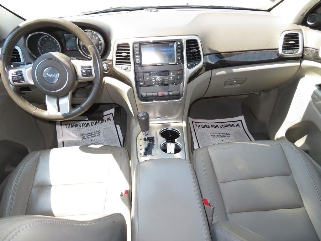 Jeep Grand Cherokee  2011