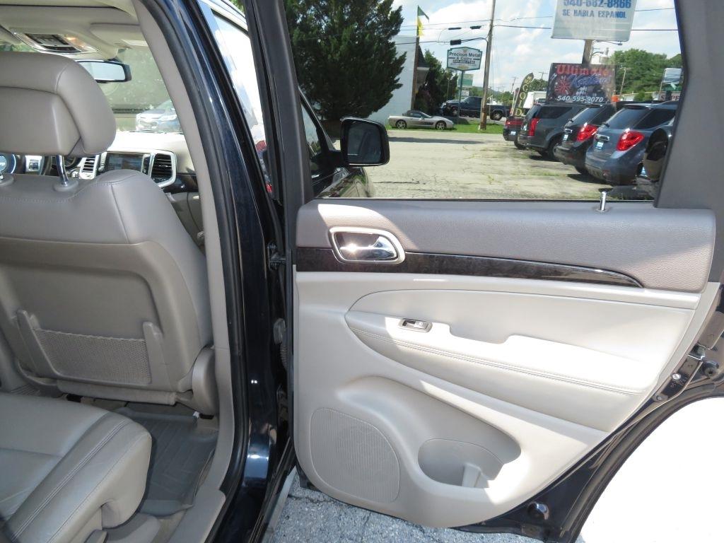 Jeep Grand Cherokee  2011