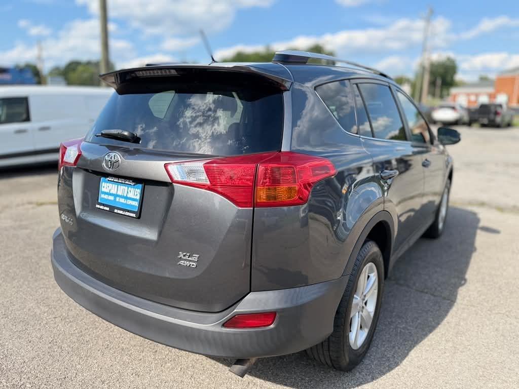Toyota RAV4  2013