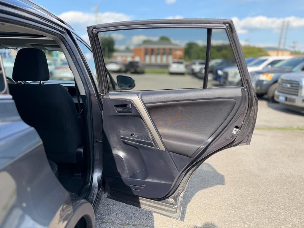 Toyota RAV4  2013
