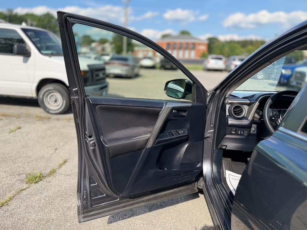 Toyota RAV4  2013