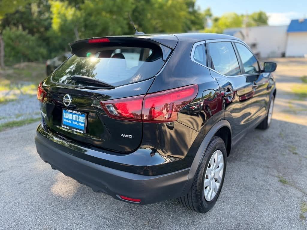 Nissan Rogue Sport  2018
