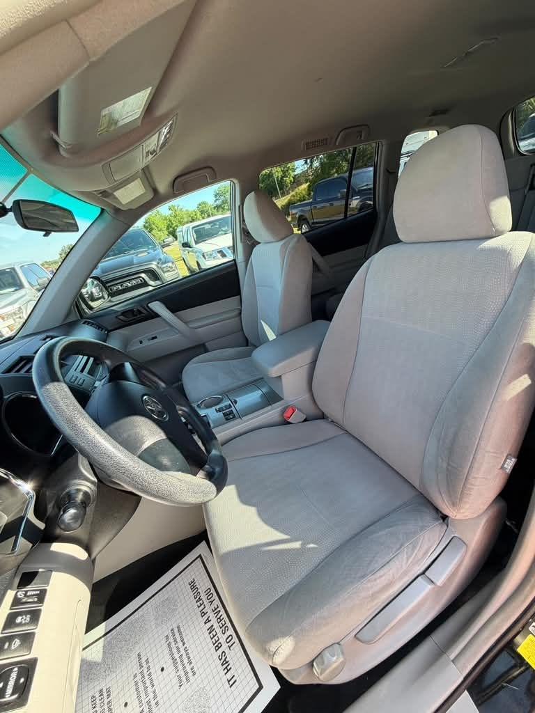 Toyota Highlander  2012