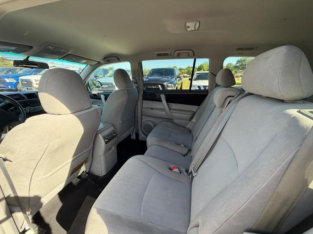 Toyota Highlander  2012