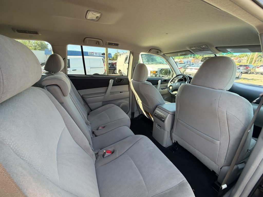 Toyota Highlander  2012