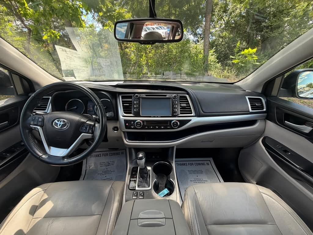 Toyota Highlander  2016
