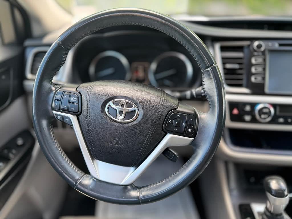 Toyota Highlander  2016