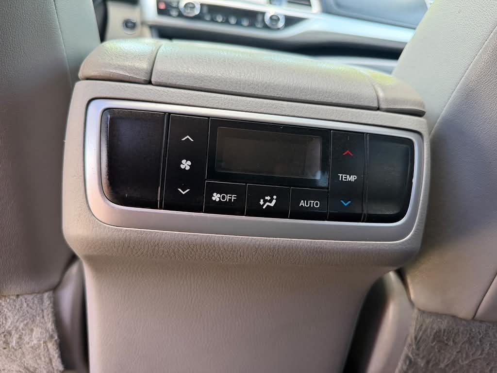 Toyota Highlander  2016