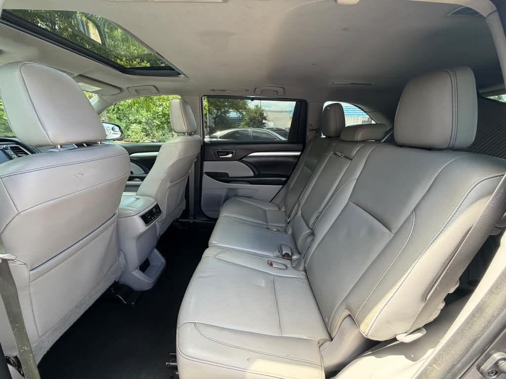 Toyota Highlander  2016