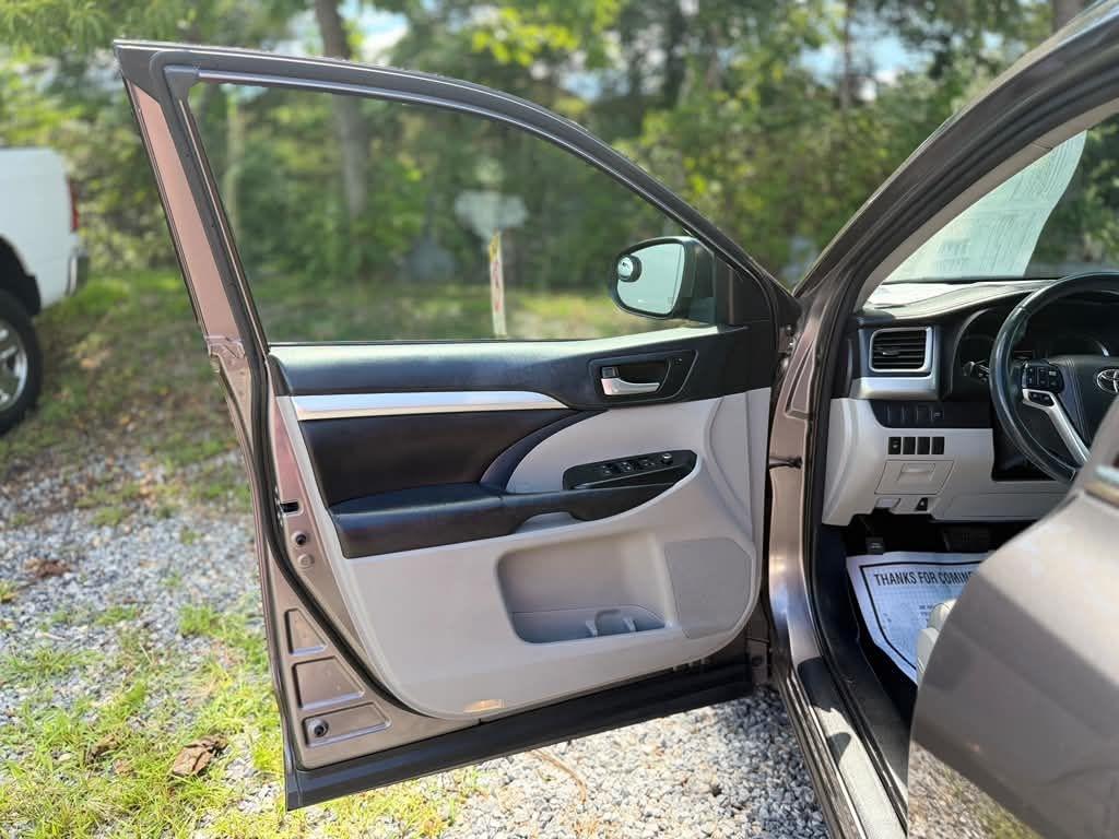 Toyota Highlander  2016