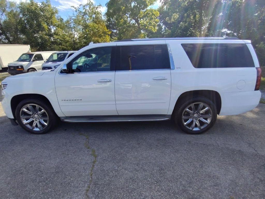 Chevrolet Suburban  2015