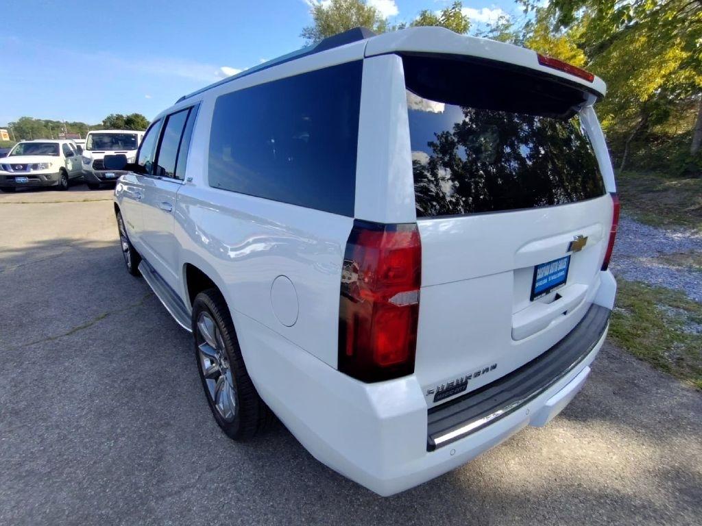Chevrolet Suburban  2015