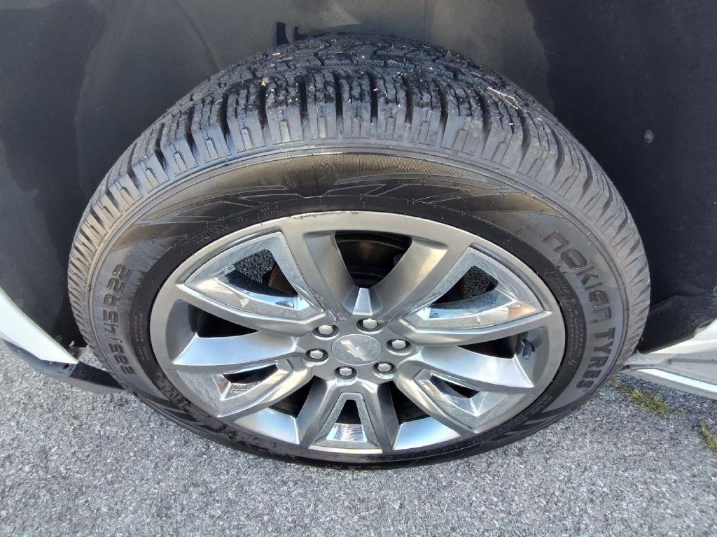 Chevrolet Suburban  2015