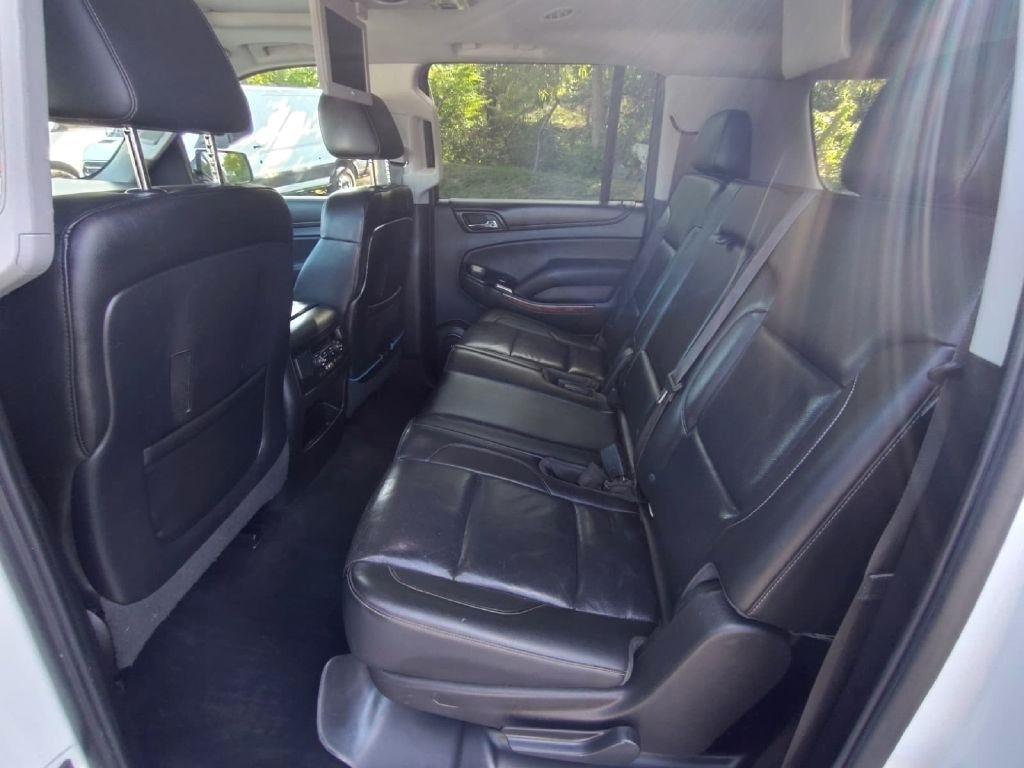 Chevrolet Suburban  2015