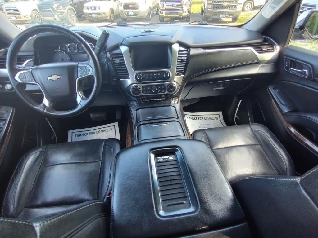 Chevrolet Suburban  2015