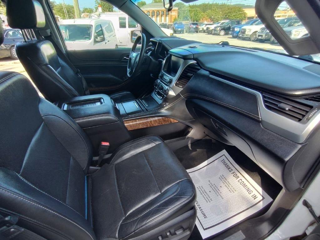 Chevrolet Suburban  2015