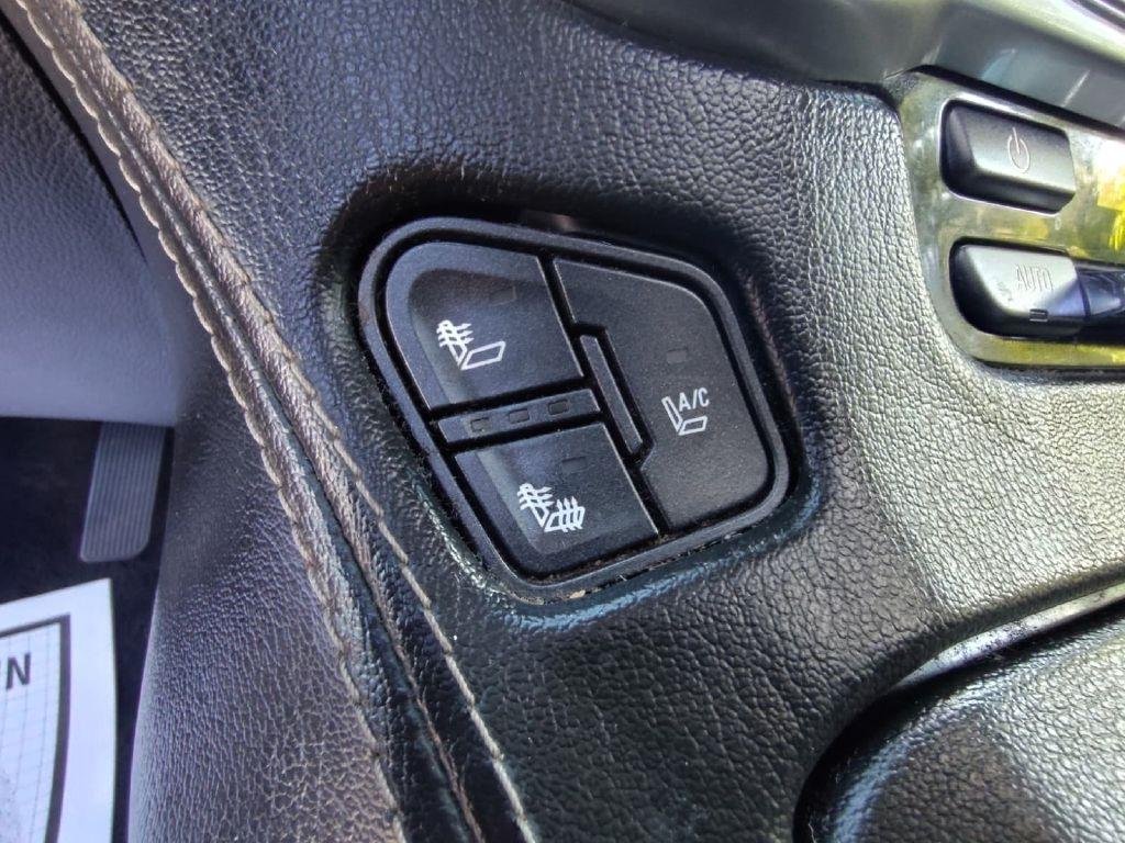Chevrolet Suburban  2015