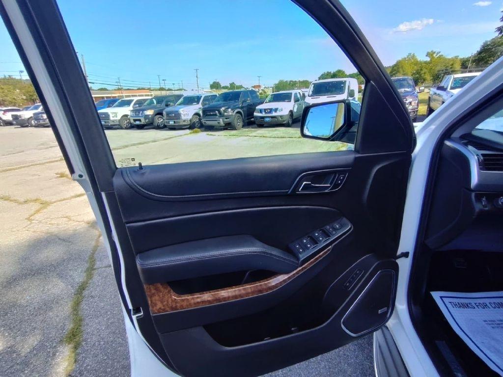 Chevrolet Suburban  2015