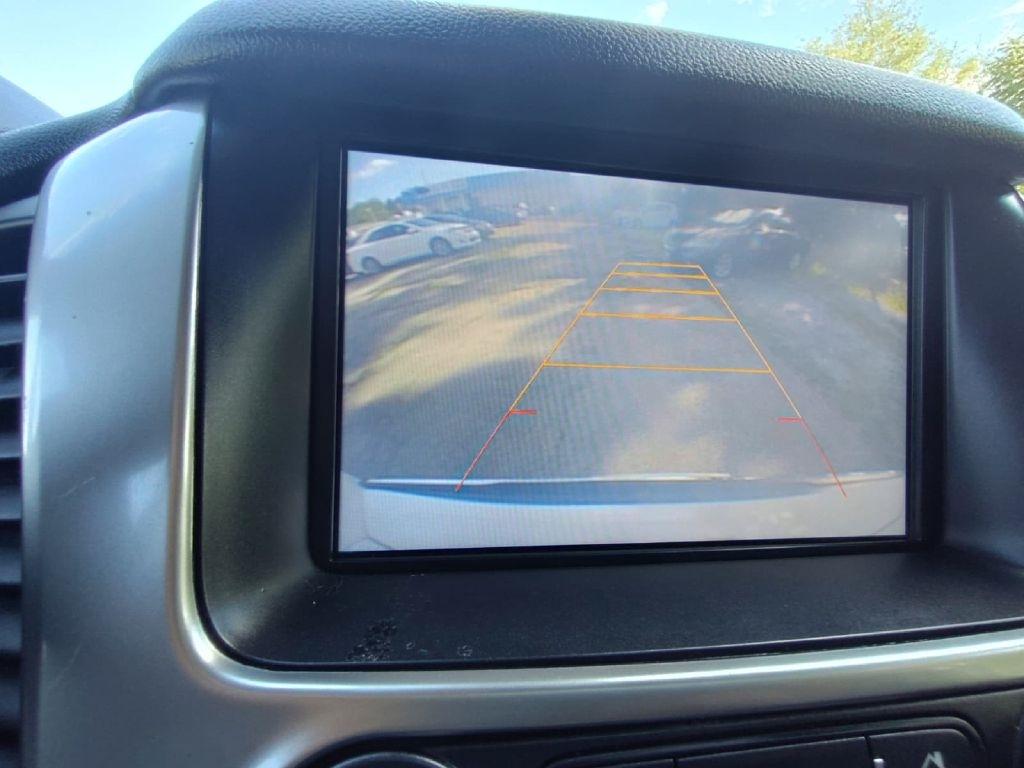 Chevrolet Suburban  2015
