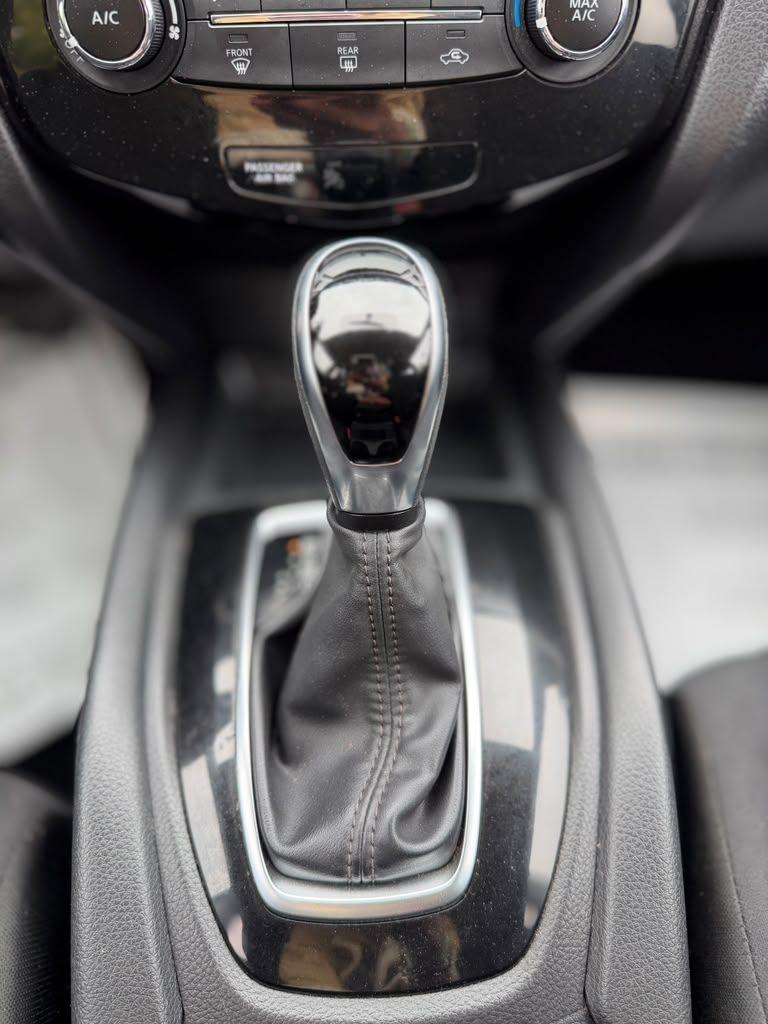 Nissan Rogue Sport  2019