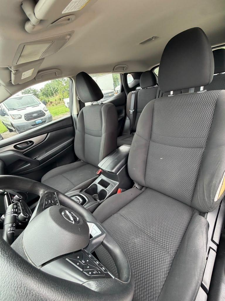 Nissan Rogue Sport  2019