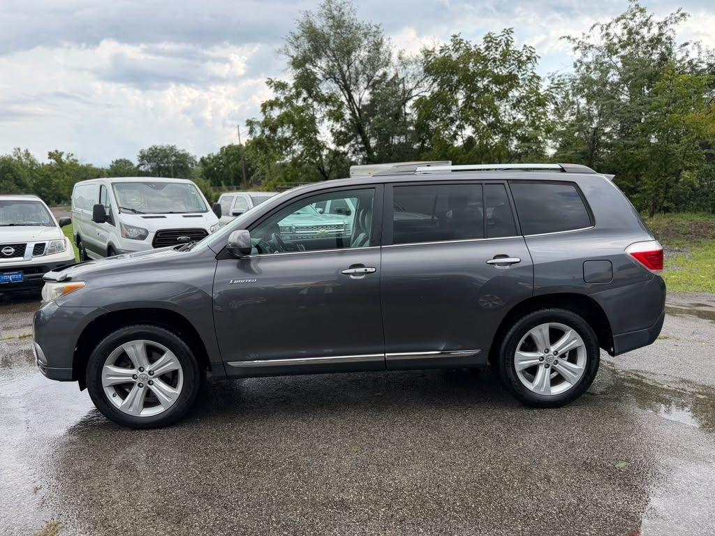 Toyota Highlander  2011