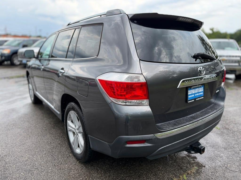 Toyota Highlander  2011