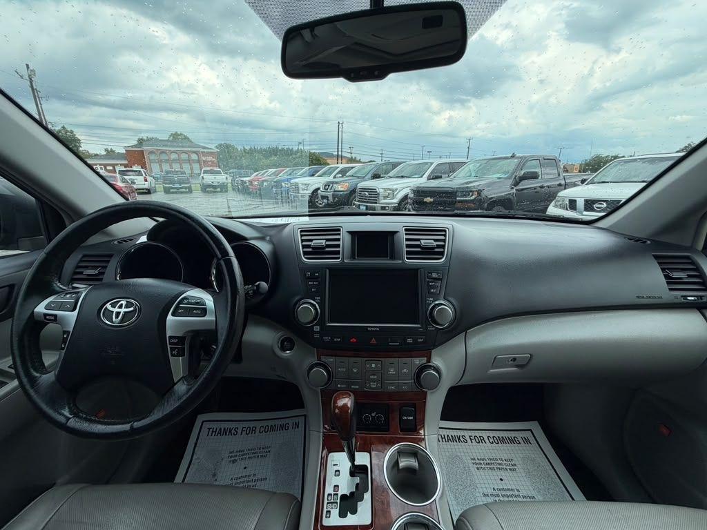 Toyota Highlander  2011