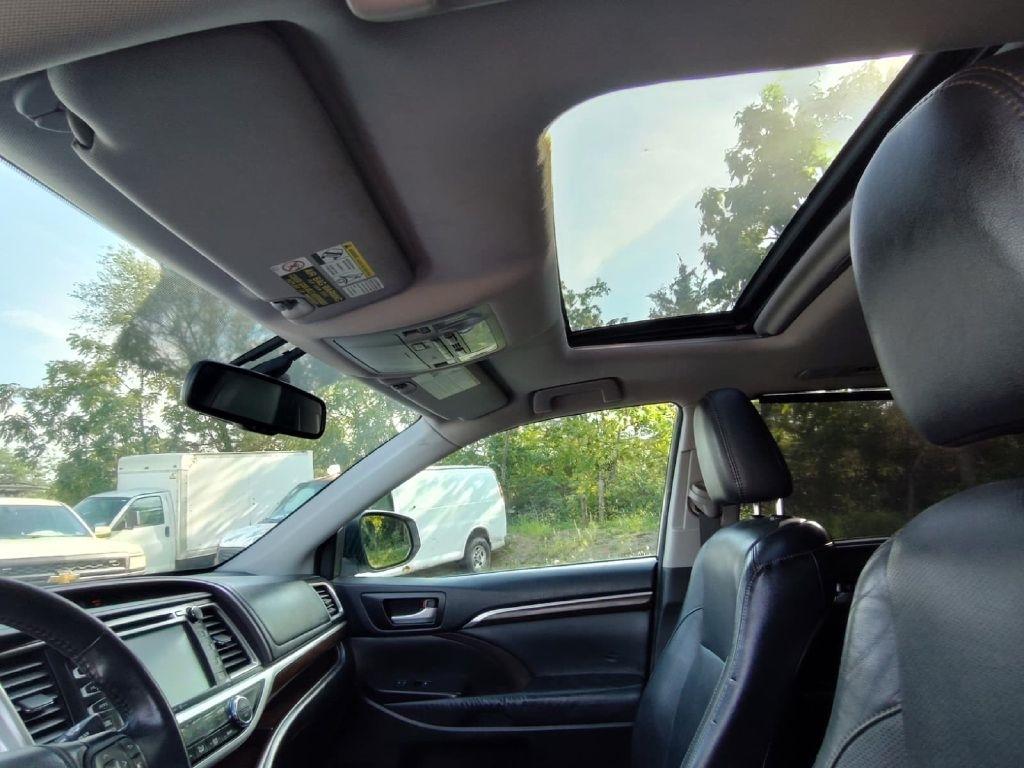 Toyota Highlander  2014