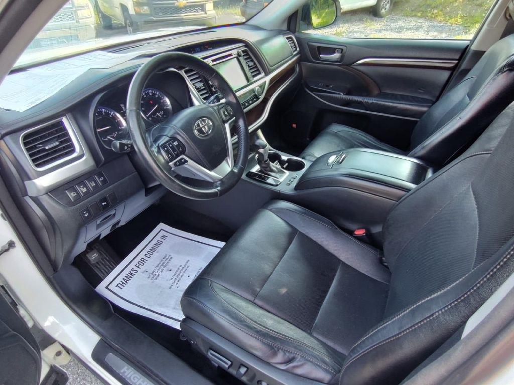 Toyota Highlander  2014