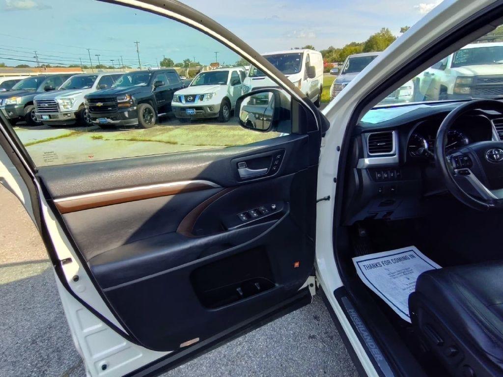 Toyota Highlander  2014