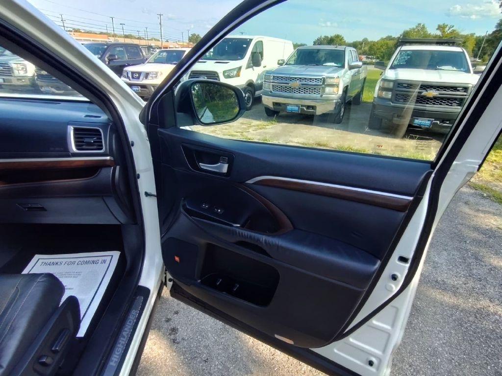 Toyota Highlander  2014