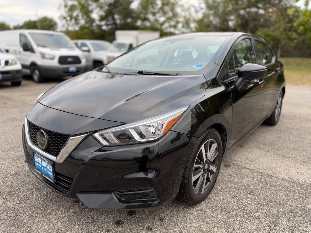Nissan Versa  2021